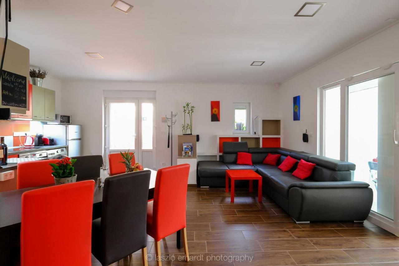 Ciprus Porta Apartmanok Balatonkenese Exteriör bild