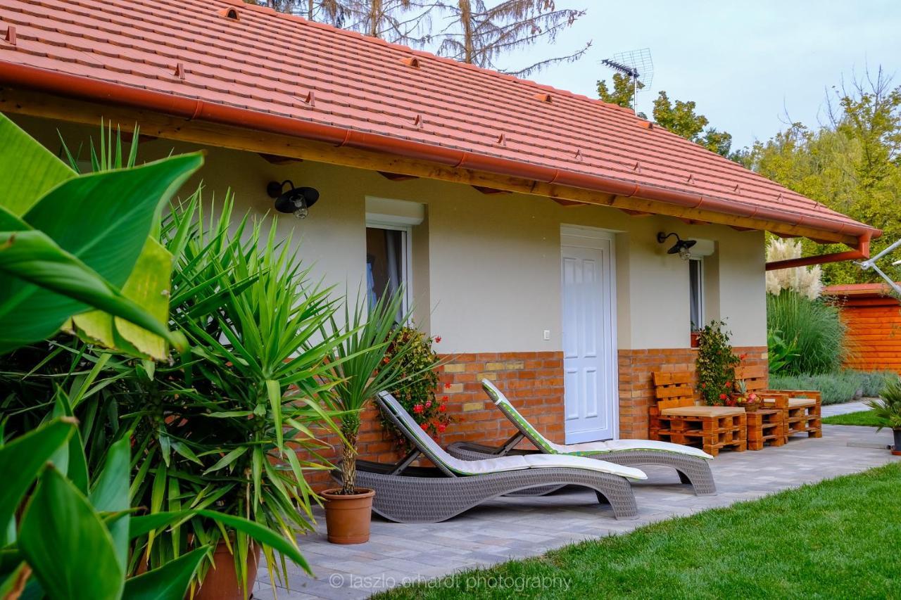 Ciprus Porta Apartmanok Balatonkenese Exteriör bild