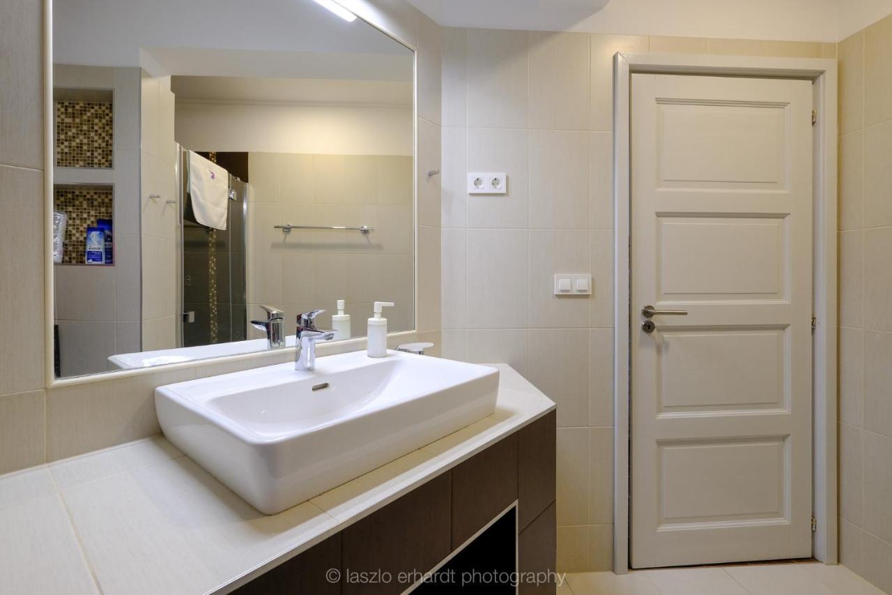 Ciprus Porta Apartmanok Balatonkenese Exteriör bild